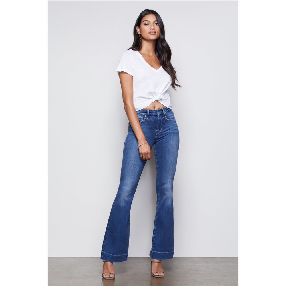 Good American | Good Flare - 2/27 - trouser hem, butt lifting